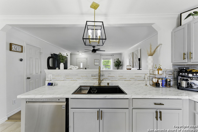Image 3 of 23 For 148 Willow View