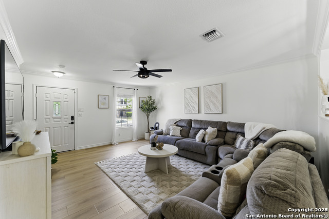 Image 5 of 23 For 148 Willow View