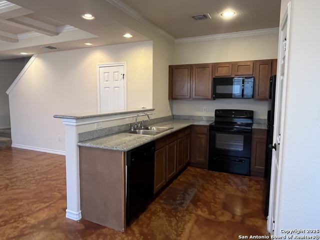 Listing photo id 14 for 16801 Showdown