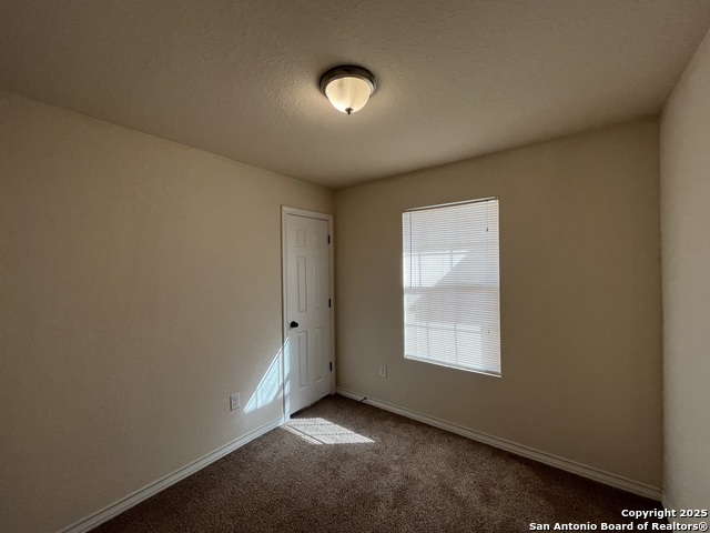 Listing photo id 22 for 16801 Showdown