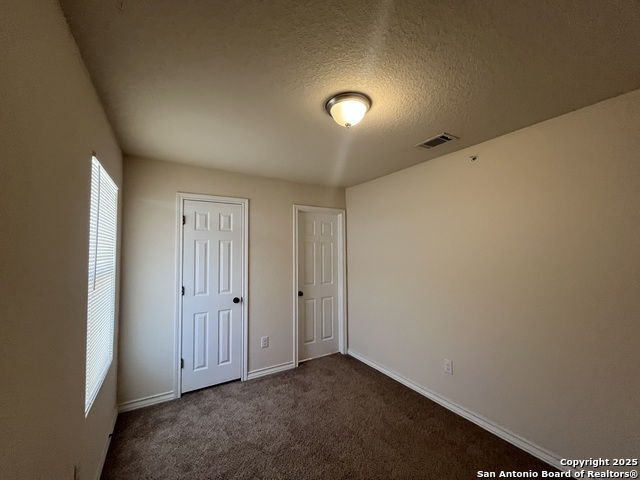 Listing photo id 25 for 16801 Showdown