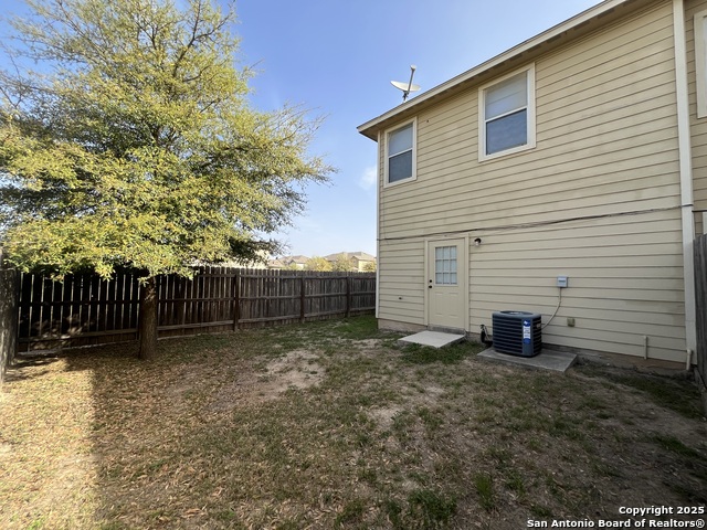 Listing photo id 1 for 16801 Showdown