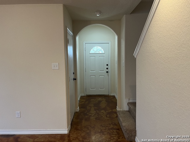 Listing photo id 2 for 16801 Showdown
