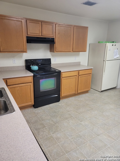 Image 2 of 12 For 4823 Heather Pass