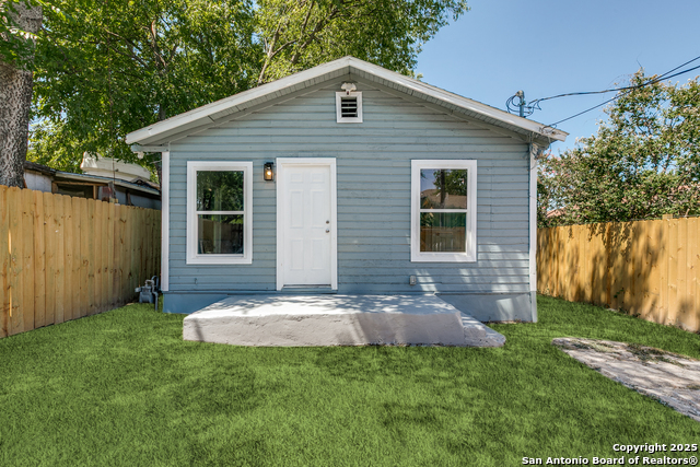 Image 2 of 12 For 2017 Lyons St