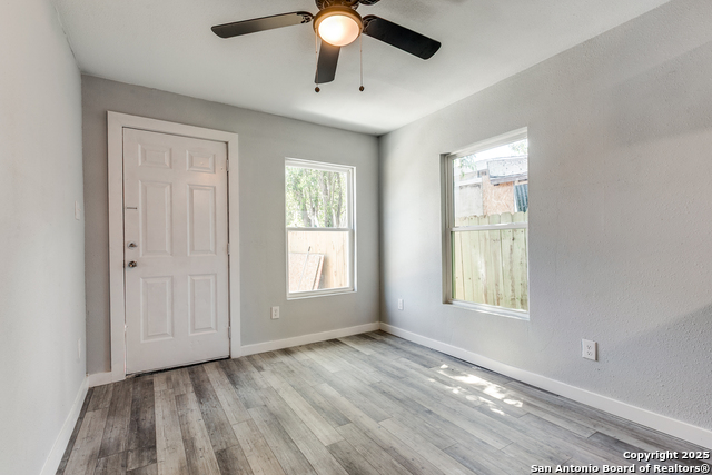 Image 4 of 12 For 2017 Lyons St