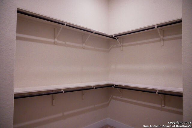 Image 7 of 24 For 8851 Oakland  47