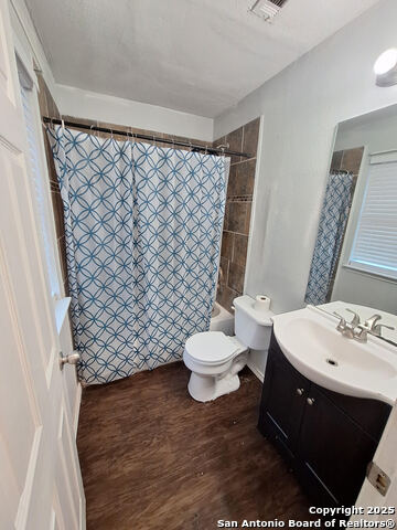 Image 17 of 19 For 7142 Webbwood Way