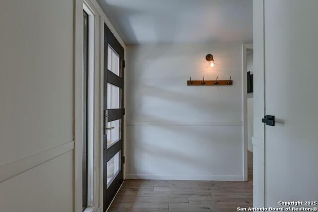 Listing photo id 17 for 8811 Pineridge