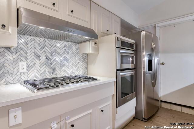 Listing photo id 22 for 8811 Pineridge