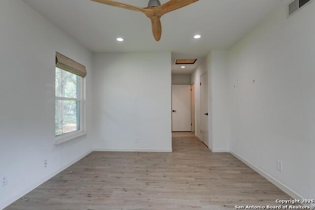 Listing photo id 25 for 8811 Pineridge