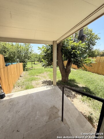 Image 7 of 10 For 214 Loma Vista
