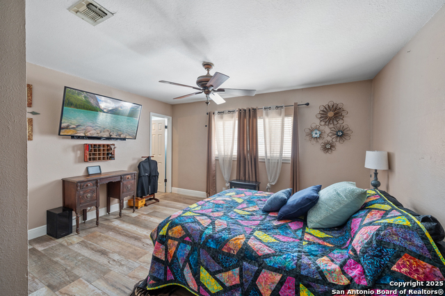 Image 25 of 41 For 4619 Sparrows Nest