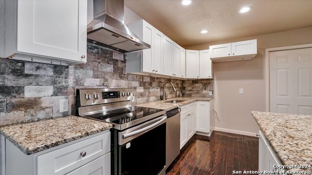 Listing photo id 9 for 156 Rilla Vista