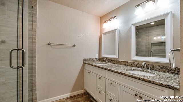 Listing photo id 16 for 156 Rilla Vista