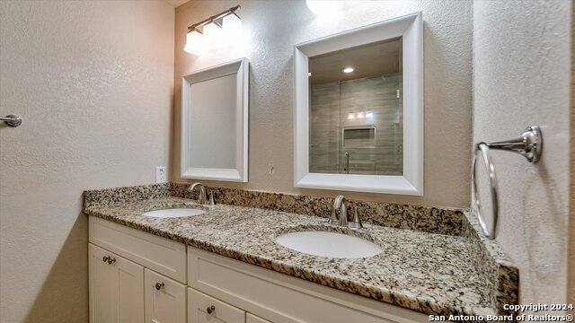 Listing photo id 17 for 156 Rilla Vista