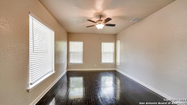 Listing photo id 28 for 156 Rilla Vista