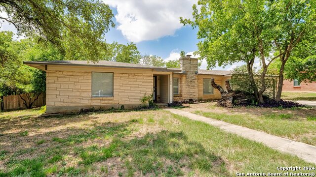 Listing photo id 4 for 156 Rilla Vista