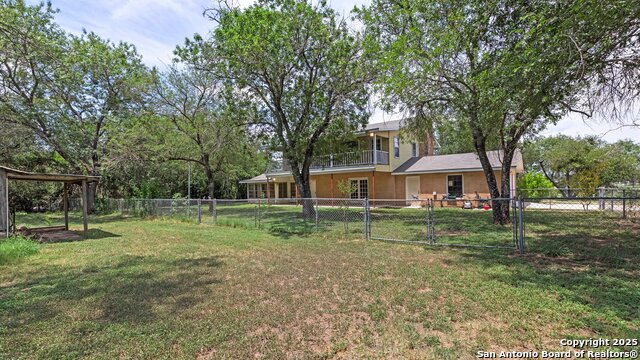Image 38 of 49 For 6592 Cooksey