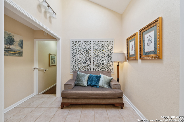 Listing photo id 15 for 3426 River Way
