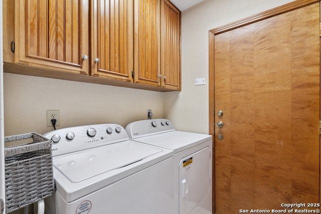 Listing photo id 23 for 3426 River Way