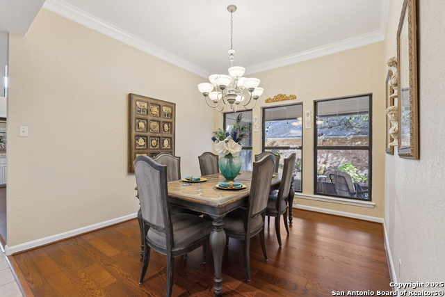Listing photo id 7 for 3426 River Way