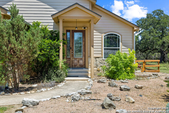 Details for 388 Deerwood, Bandera, TX 78003