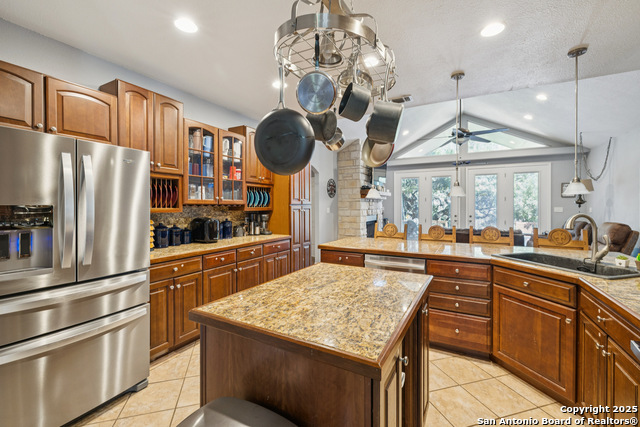 Image 15 of 30 For 388 Deerwood