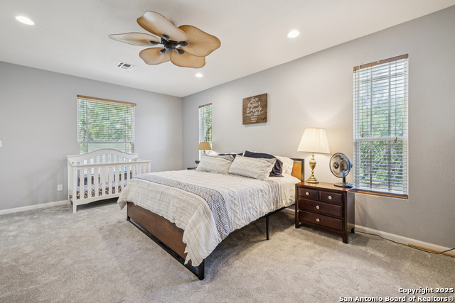 Image 21 of 30 For 388 Deerwood