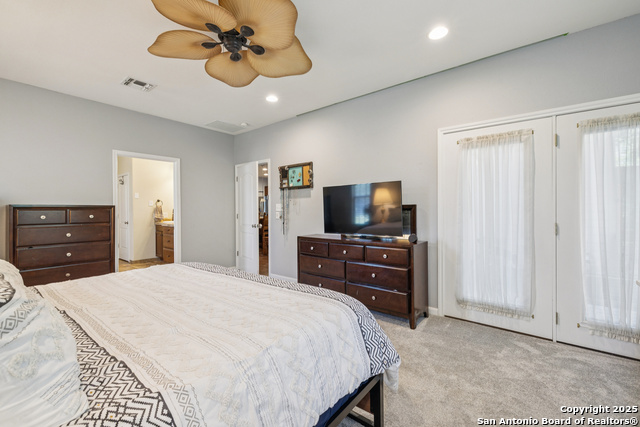 Image 22 of 30 For 388 Deerwood