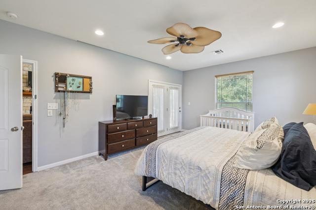 Image 23 of 30 For 388 Deerwood