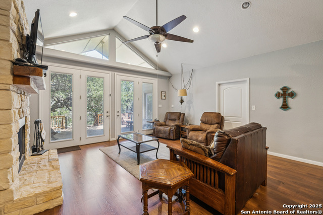 Image 8 of 30 For 388 Deerwood