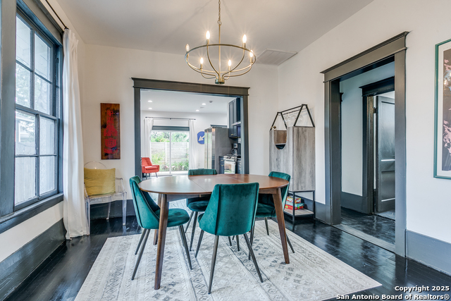 Listing photo id 15 for 137 Panama Ave