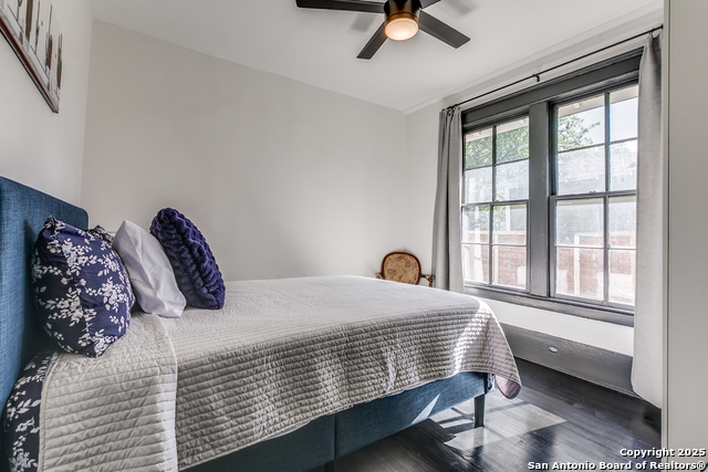 Listing photo id 18 for 137 Panama Ave