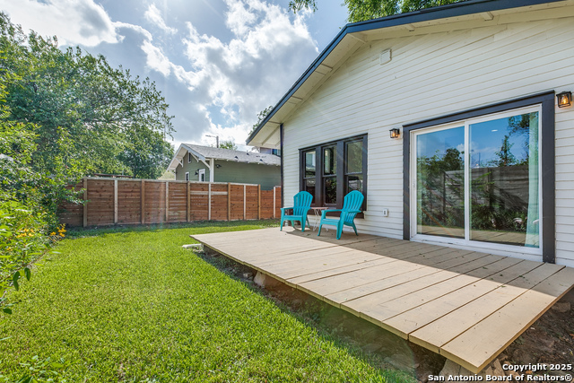 Listing photo id 25 for 137 Panama Ave