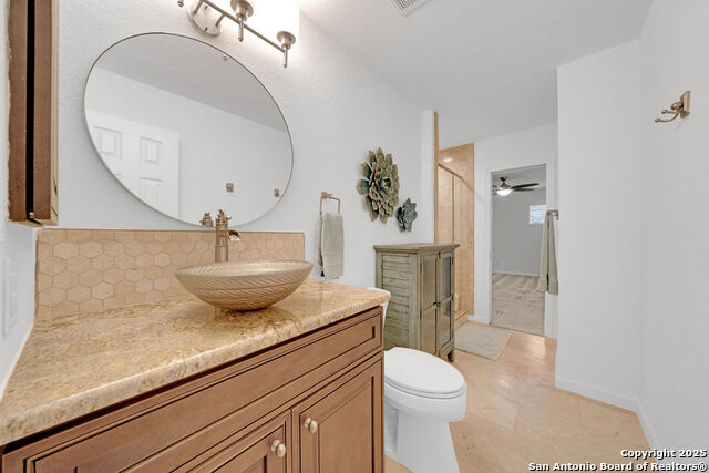 Image 31 of 34 For 19209 Fenwick Crest