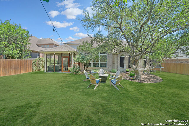 Image 6 of 34 For 19209 Fenwick Crest
