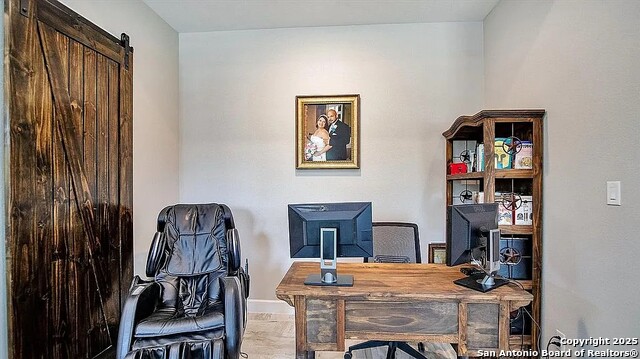 Listing photo id 19 for 976 County Road 7718
