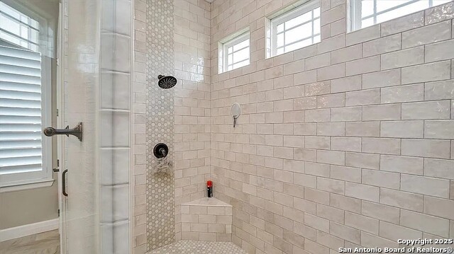 Listing photo id 21 for 976 County Road 7718