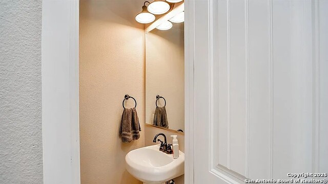 Listing photo id 24 for 976 County Road 7718