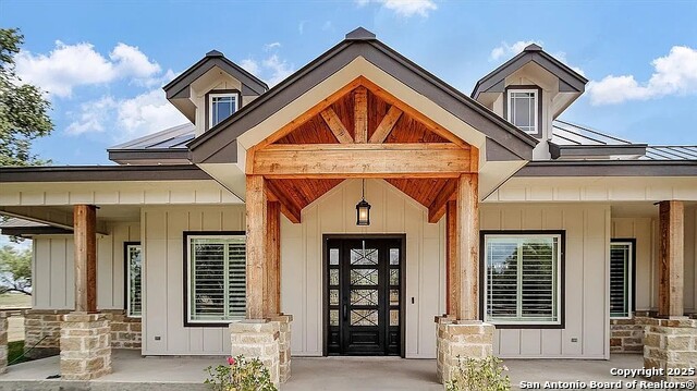 Listing photo id 1 for 976 County Road 7718