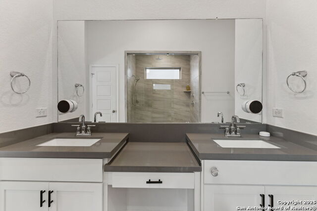 Image 34 of 63 For 12528 Gunsbach