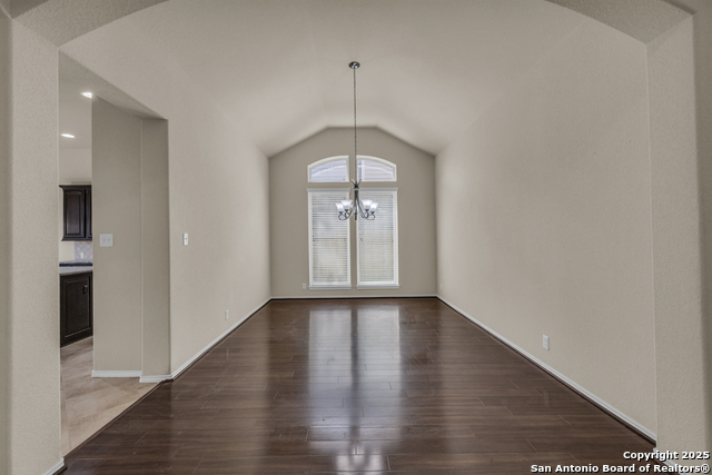 Image 11 of 46 For 556 Oak Cascade