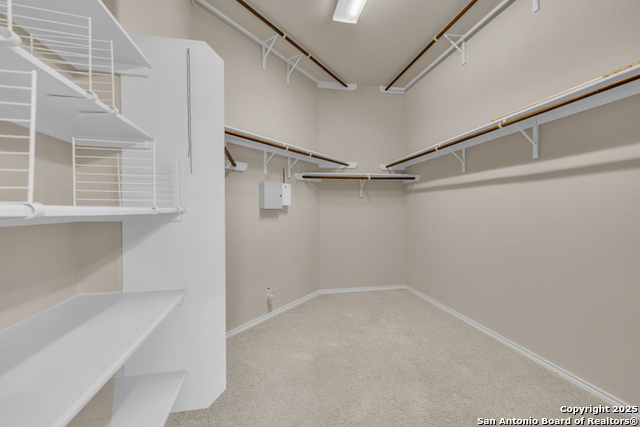 Image 30 of 46 For 556 Oak Cascade