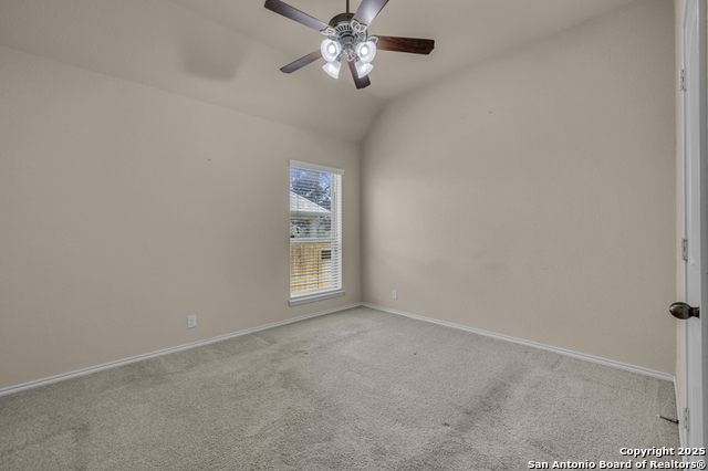 Image 33 of 46 For 556 Oak Cascade