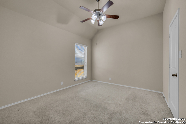 Image 35 of 46 For 556 Oak Cascade