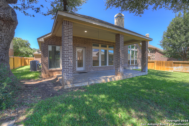 Image 40 of 46 For 556 Oak Cascade