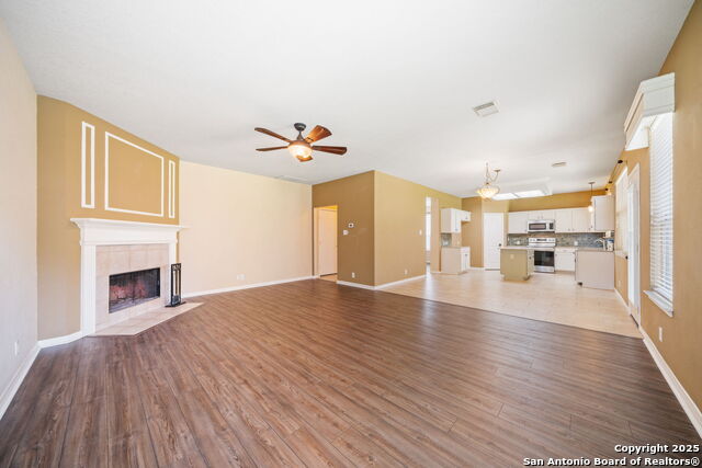 Image 11 of 34 For 1505 Red Oak Cove