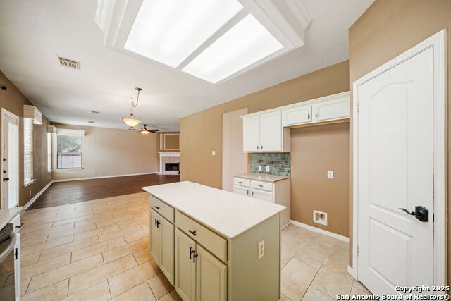 Image 16 of 34 For 1505 Red Oak Cove
