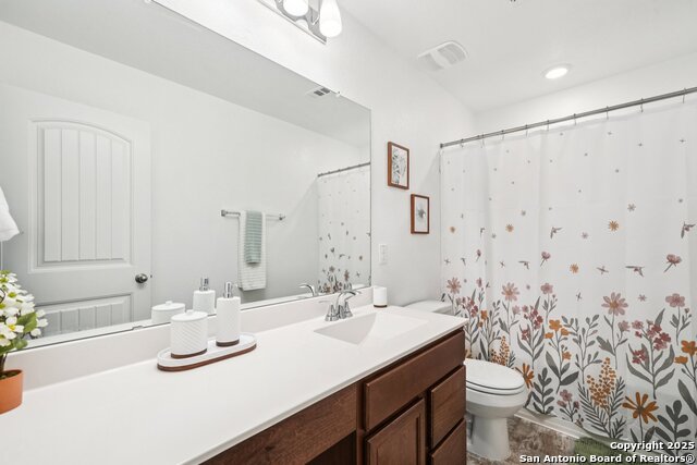 Listing photo id 17 for 3542 Silver Set